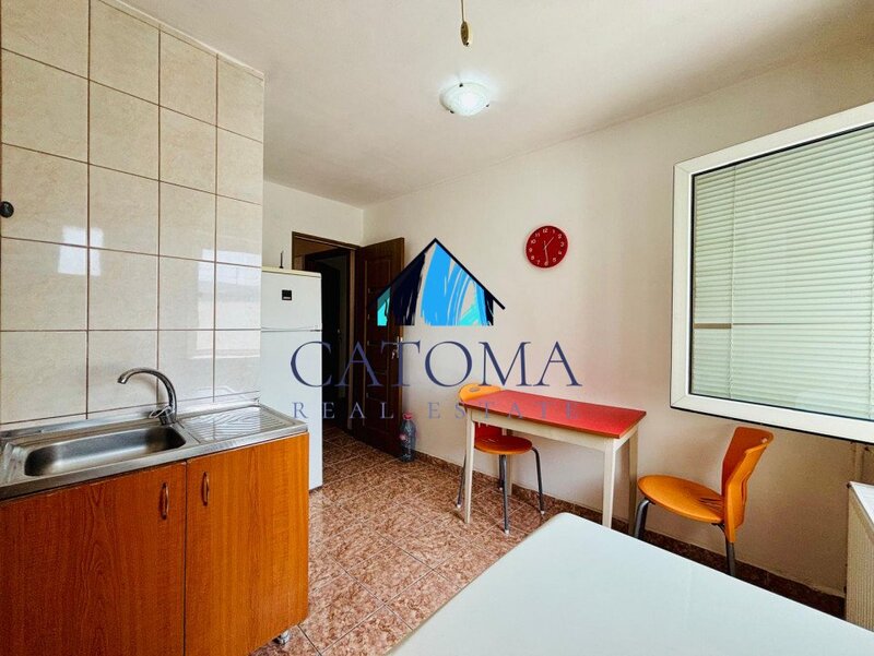 Baicului garsoniera spatioasa bloc mixt an constructie 1985